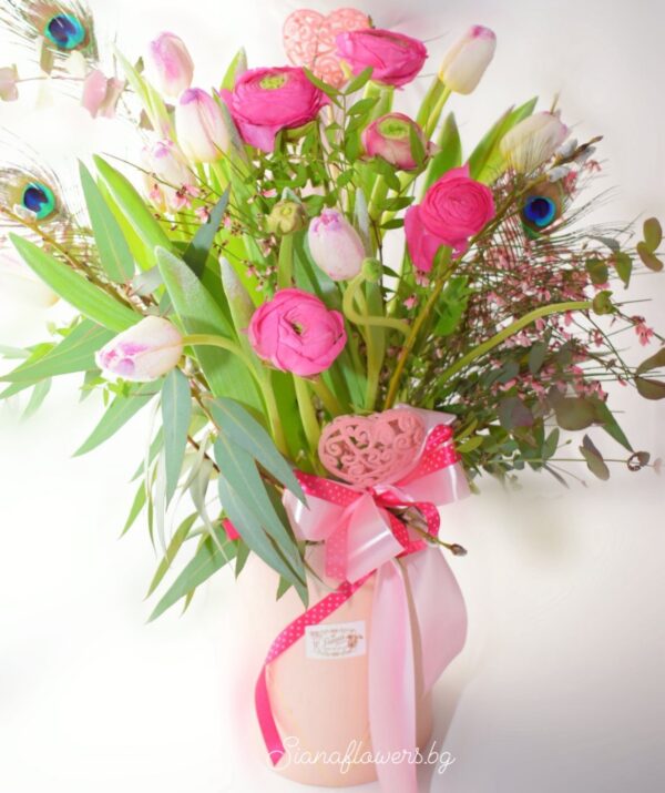 Премиум  цветя VIP Tulips “Frosen Violet”