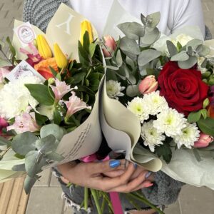 Букети микс “Нежна прелест” 💚