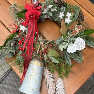 Коледен венец „Звънлива Светлина“