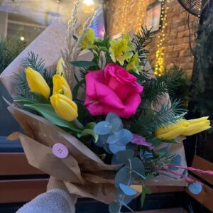 Букет от лалета “Winter Kiss”