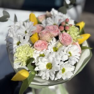 Букет “Пролетна светлина”